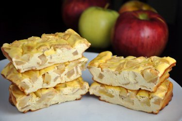 Apfel-Protein-Käsekuchen-Riegel (Glutenfrei, Zuckerfrei)