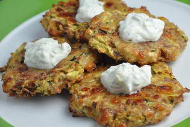 Gesunde Gebackene Zucchini-Thunfisch-Klopse (Glutenfrei)