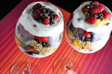 Gesundes Parfait mit Quinoa