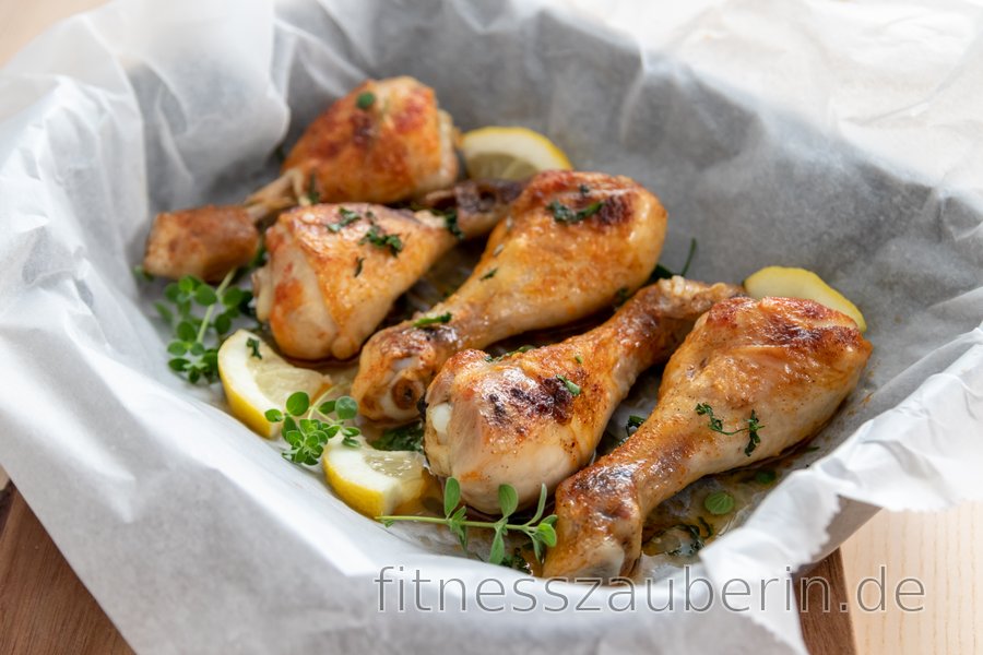 Gebratene Hähnchenschenkel in Zitronenmarinade | fitnesszauberin.de