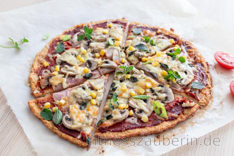 Fitness-Pizza aus Quark und Haferflocken