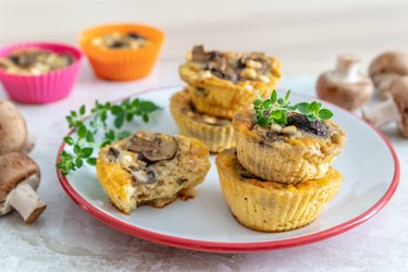 Ei-Muffins mit Champignons