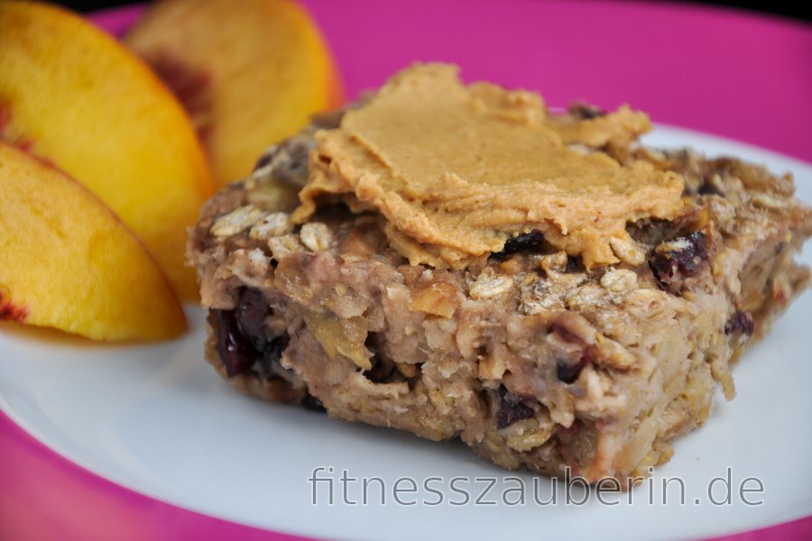 Gluten- und zuckerfreier gebackener Haferbrei
