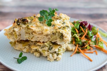 Gebackener Blumenkohl mit Brokkoli in Käsesauce